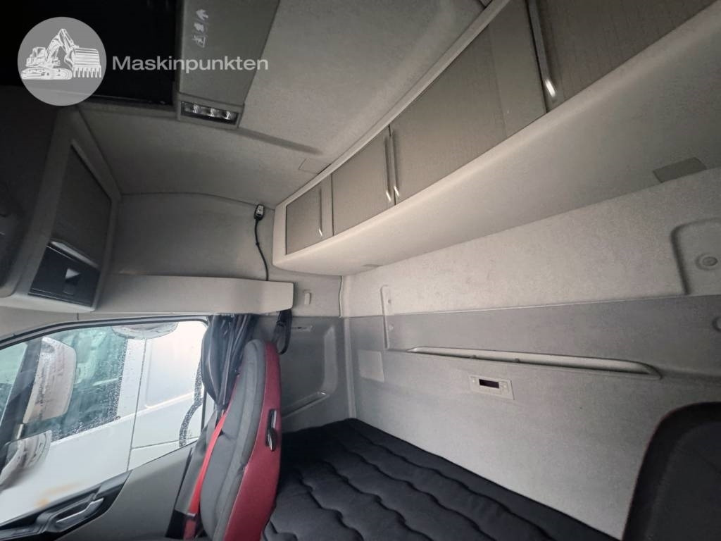 Kasti veoauto Volvo FH 500: pilt 44