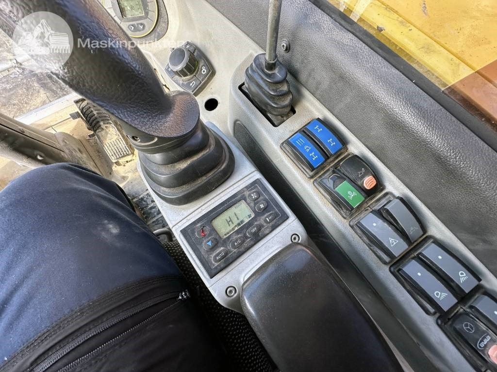 Ratastel ekskavaator Wacker Neuson EW 100: pilt 24