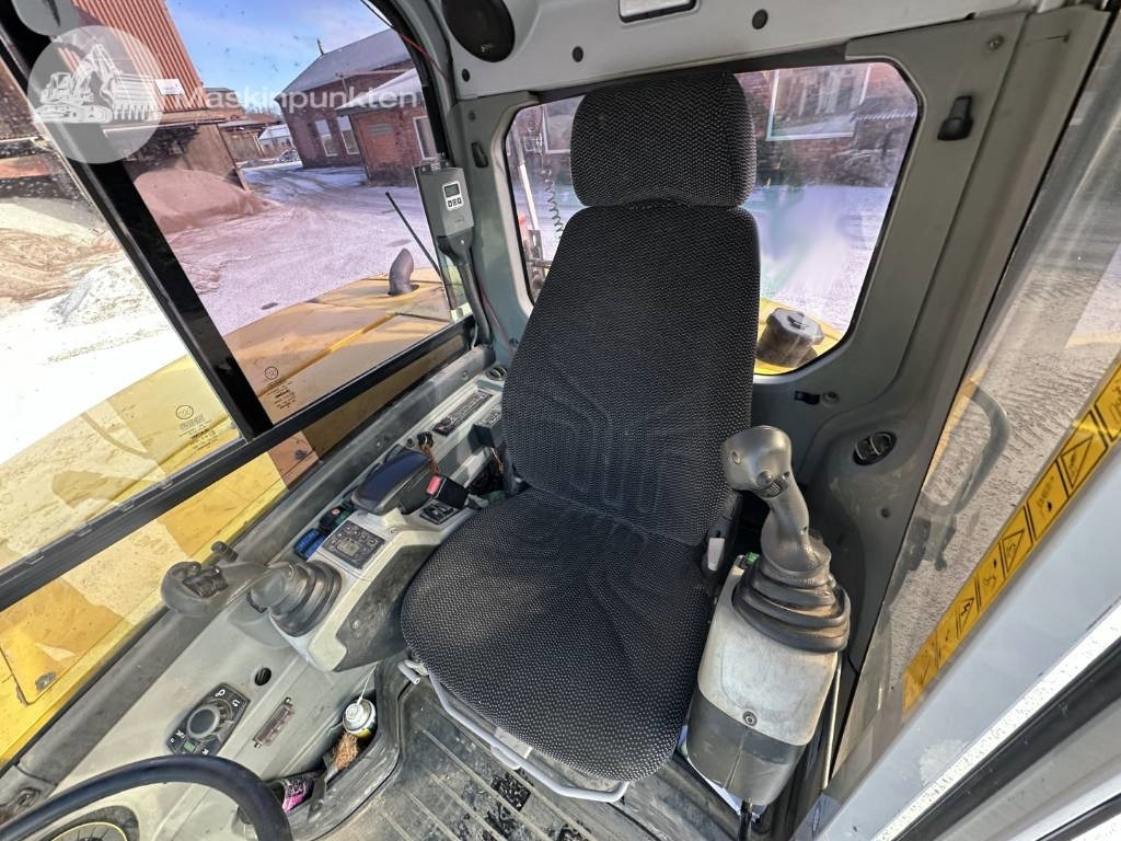 Ratastel ekskavaator Wacker Neuson EW 100: pilt 15