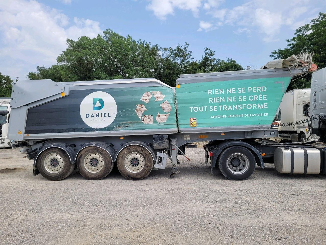 BENALU BENNE C39 3 ESSIEUX - Kallur-poolhaagis: pilt 2 BENALU BENNE C39 3 ESSIEUX - Kallur-poolhaagis: pilt 2