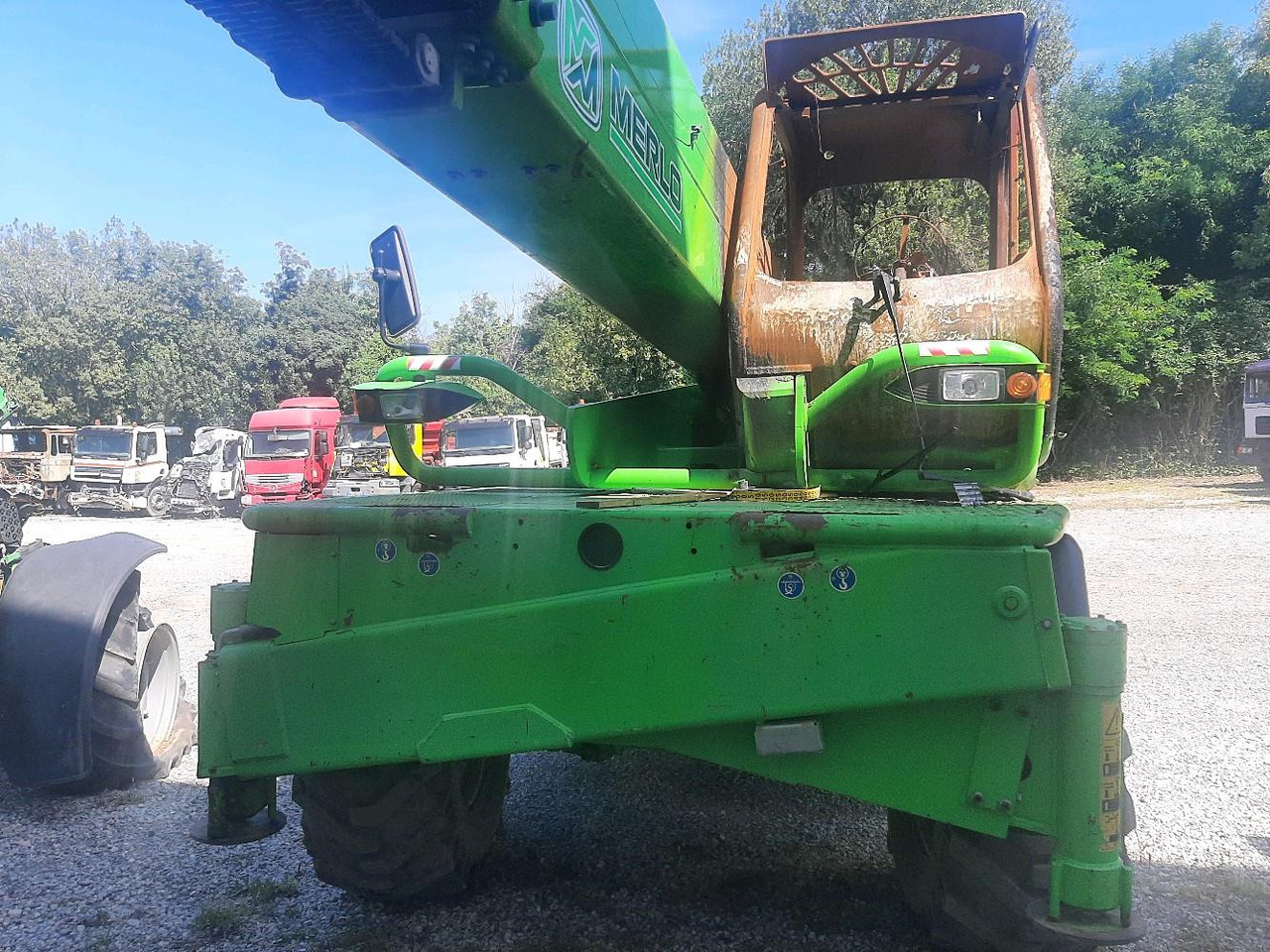 MERLO CHARGEUR TELES ROTO 40.26 MCSS - Teleskooplaadur: pilt 2 MERLO CHARGEUR TELES ROTO 40.26 MCSS - Teleskooplaadur: pilt 2