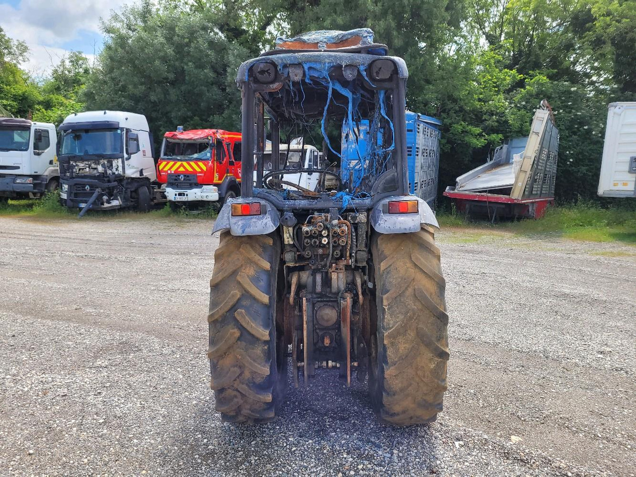 NEW HOLLAND TN75N - Traktor: pilt 5 NEW HOLLAND TN75N - Traktor: pilt 5