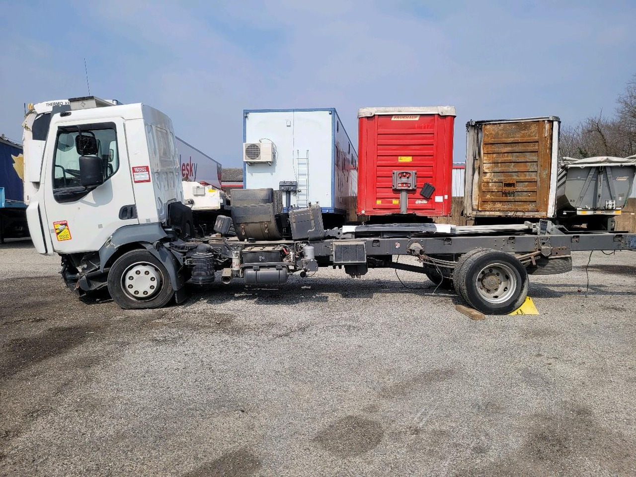 Kabiinišassiiga veoauto RENAULT D12: pilt 8