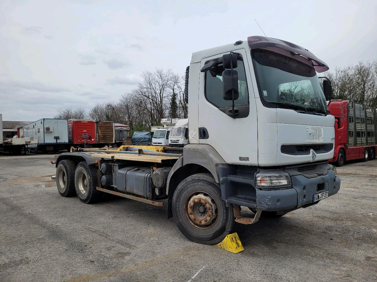 RENAULT KERAX 370 CDI 6X4 - Konkstõstukiga veoauto: pilt 1 RENAULT KERAX 370 CDI 6X4 - Konkstõstukiga veoauto: pilt 1