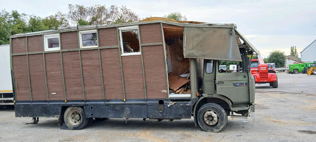 RENAULT M180 PORTEUR BETAILLERE - Hobuseauto: pilt 3 RENAULT M180 PORTEUR BETAILLERE - Hobuseauto: pilt 3