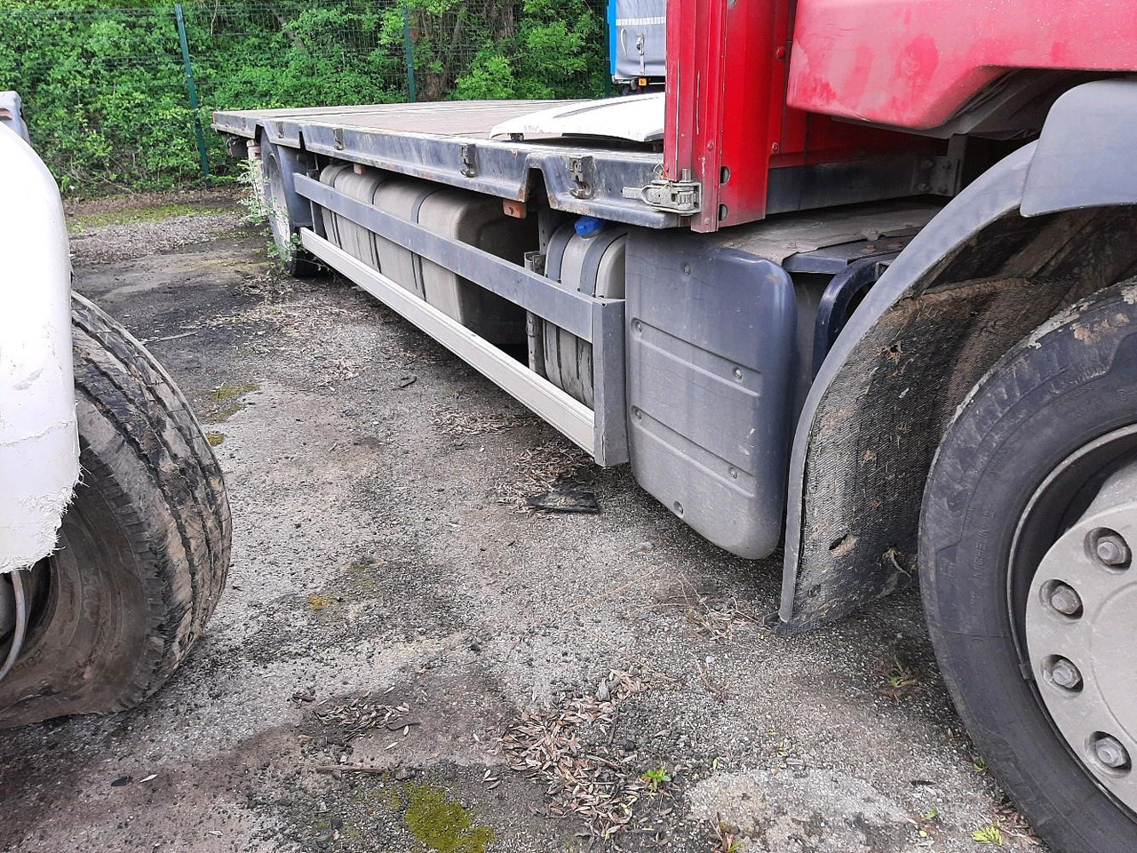 RENAULT PREMIUM 470 PLATEAU - Madelveok/ Platvormveok: pilt 3 RENAULT PREMIUM 470 PLATEAU - Madelveok/ Platvormveok: pilt 3
