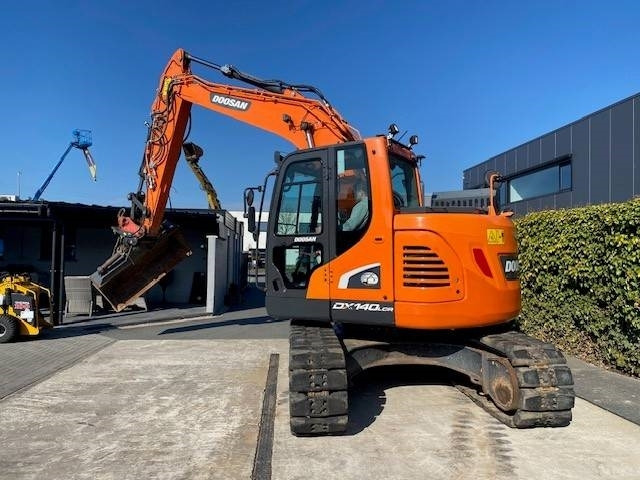 Doosan DX140 LCR-5 - Lintekskavaator: pilt 2 Doosan DX140 LCR-5 - Lintekskavaator: pilt 2