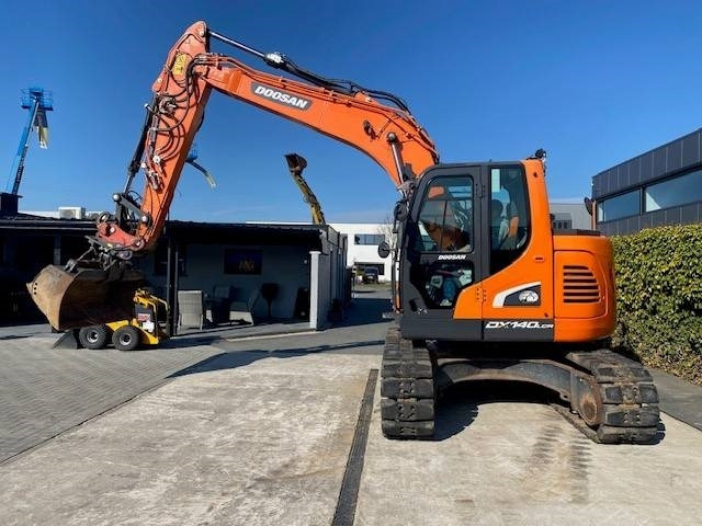 Doosan DX140 LCR-5 - Lintekskavaator: pilt 5 Doosan DX140 LCR-5 - Lintekskavaator: pilt 5