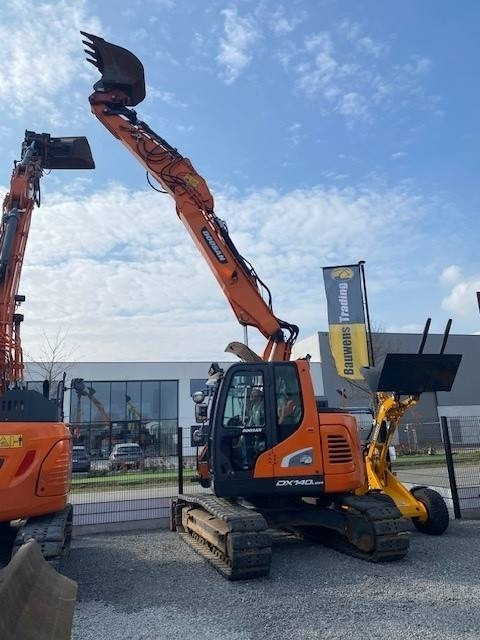 Doosan DX140 LCR-5 - Lintekskavaator: pilt 3 Doosan DX140 LCR-5 - Lintekskavaator: pilt 3