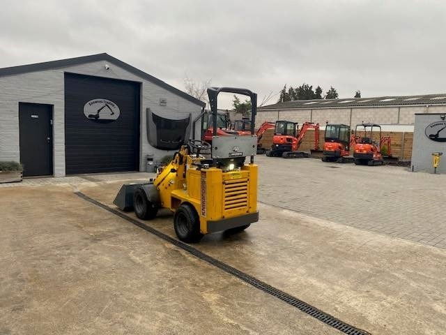 Knikmops KM 100 - Rataslaadur: pilt 5 Knikmops KM 100 - Rataslaadur: pilt 5