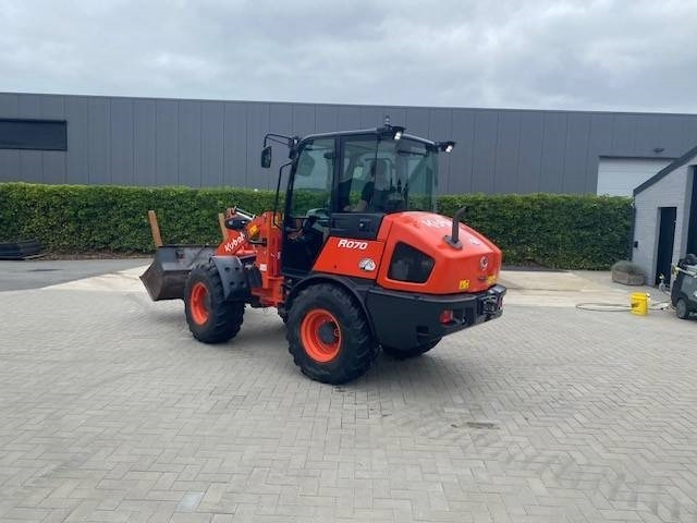 Kubota R 070 - Rataslaadur: pilt 1 Kubota R 070 - Rataslaadur: pilt 1