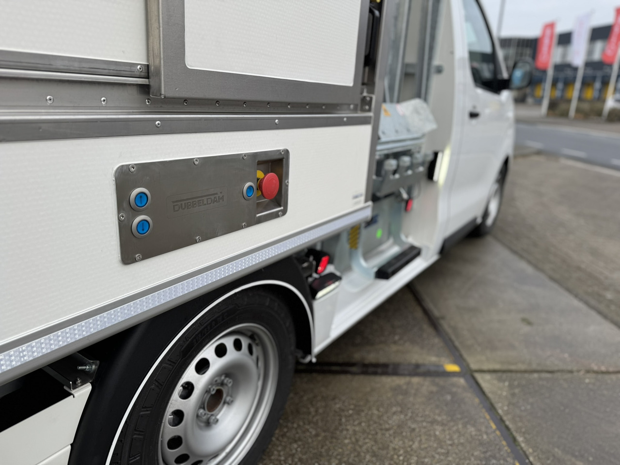 Citroen E-Jumpy veegvuil zijbelader seitenlader mullfahrzeug - Tarbesõiduk kallur, Elektrikaubik: pilt 5 Citroen E-Jumpy veegvuil zijbelader seitenlader mullfahrzeug - Tarbesõiduk kallur, Elektrikaubik: pilt 5