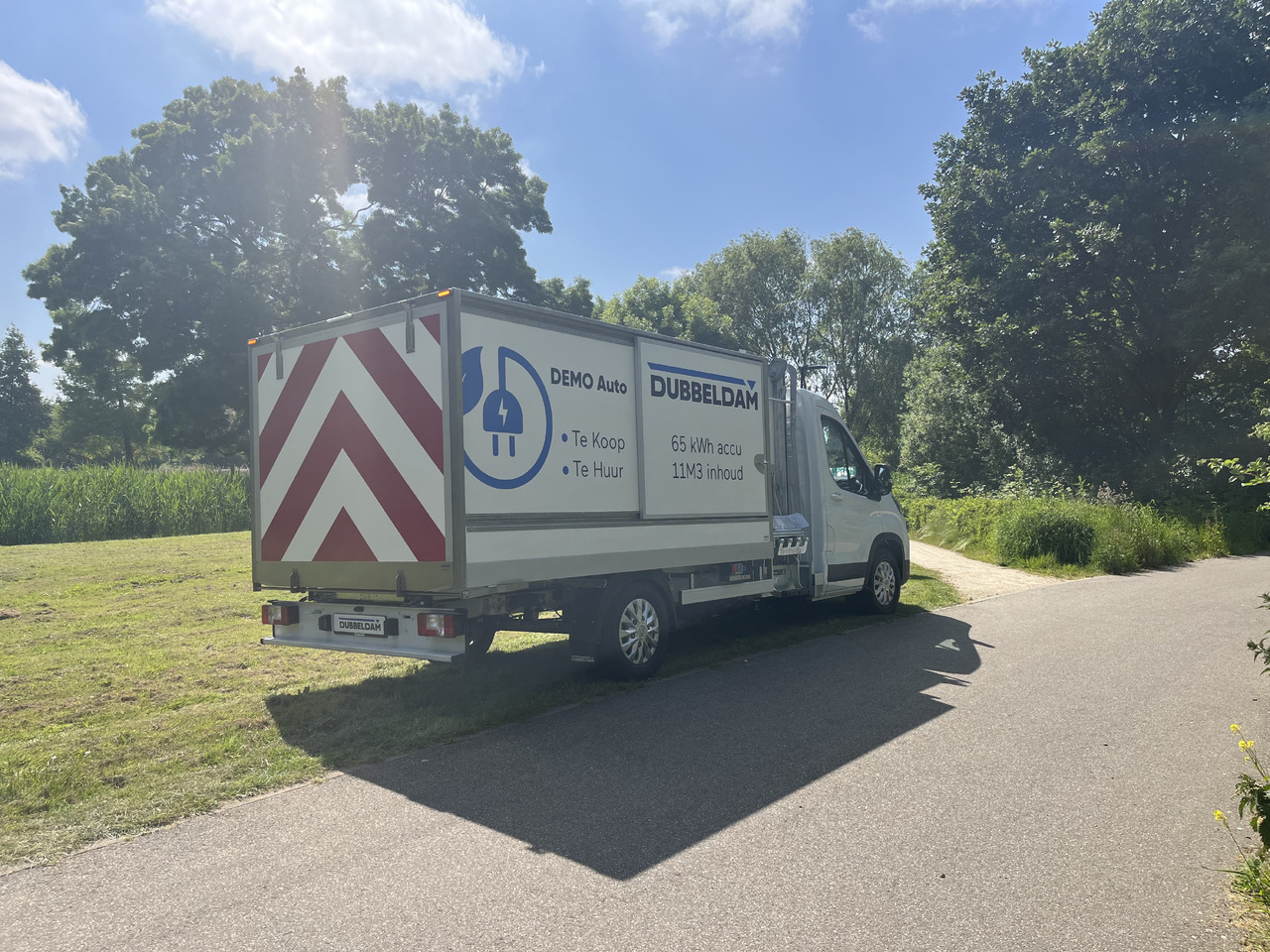 Maxus Delivery9 veegvuil zijbelader - Tarbesõiduk kallur, Elektrikaubik: pilt 4 Maxus Delivery9 veegvuil zijbelader - Tarbesõiduk kallur, Elektrikaubik: pilt 4