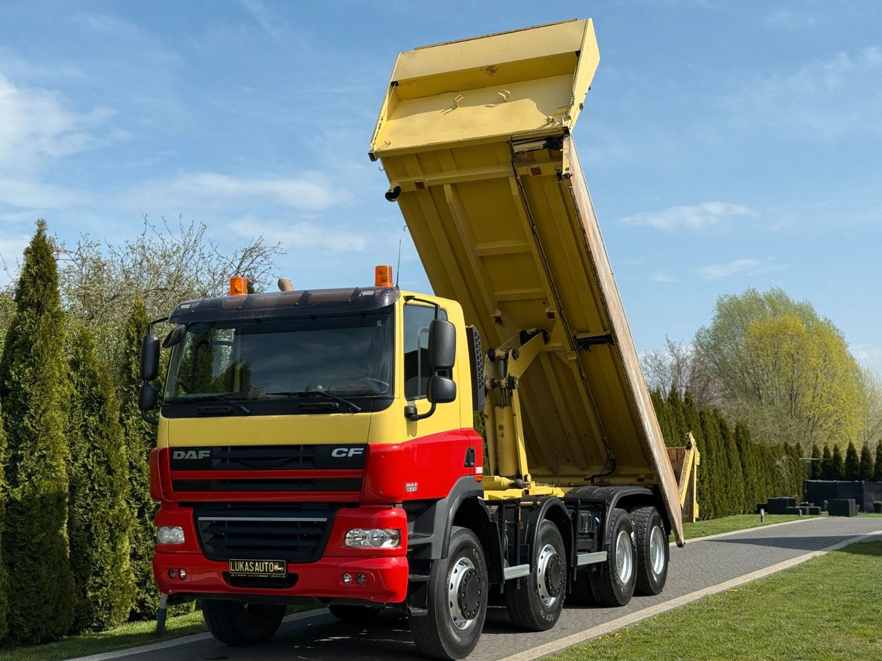 DAF CF 85.410 TIPPER HYDROBOARD - Kallurauto: pilt 1 DAF CF 85.410 TIPPER HYDROBOARD - Kallurauto: pilt 1
