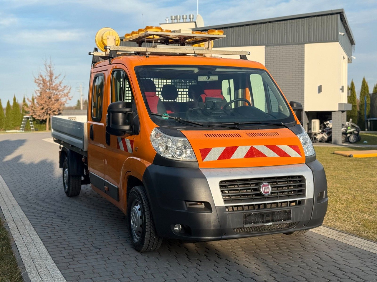 Fiat DUCATO WEBASTO DOPPLECABINE 7 SEAT - Madelauto: pilt 3 Fiat DUCATO WEBASTO DOPPLECABINE 7 SEAT - Madelauto: pilt 3