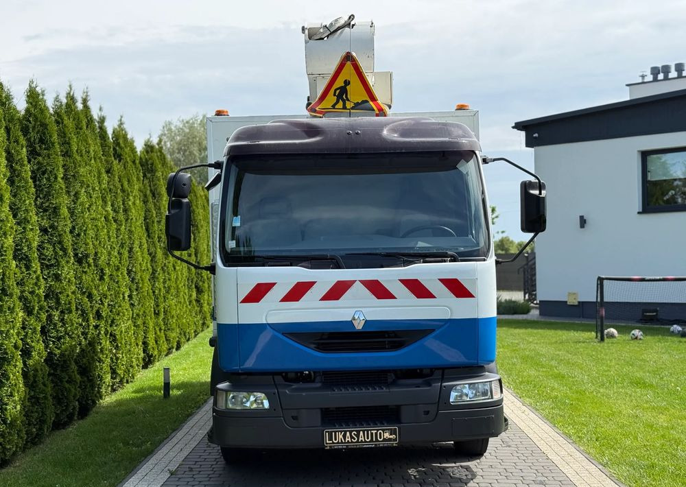 Renault MIDLUM 180 DCI 18 M WINDA FRANCE ELEVATEUR - Veoautolt tõusev platvorm: pilt 3 Renault MIDLUM 180 DCI 18 M WINDA FRANCE ELEVATEUR - Veoautolt tõusev platvorm: pilt 3