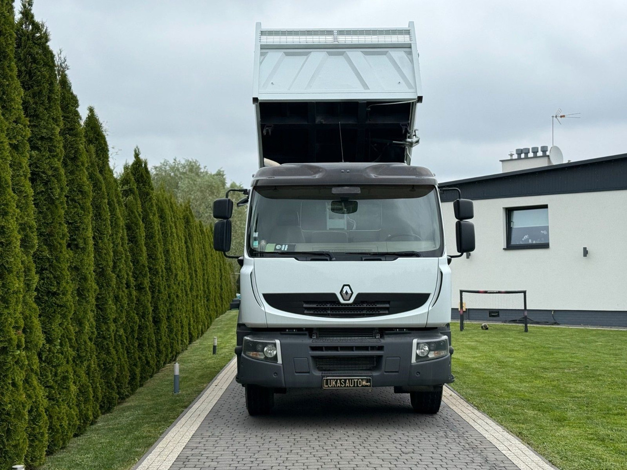 Renault PREMIUM 410 DXI 6X4 TIPPER - Kallurauto: pilt 3 Renault PREMIUM 410 DXI 6X4 TIPPER - Kallurauto: pilt 3