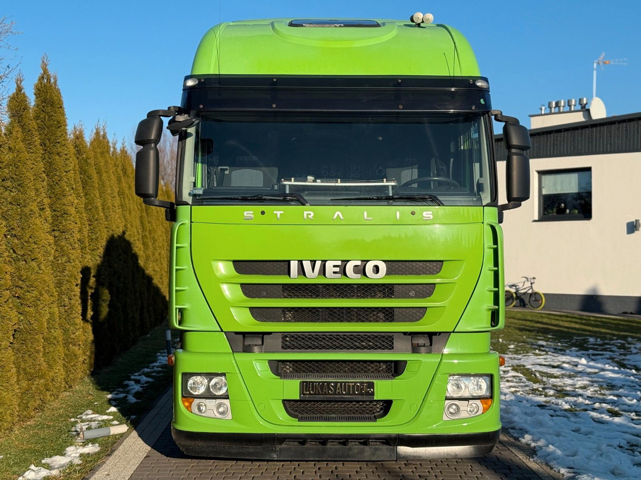 Iveco STRALIS 500 LOW DECK MANUAL - Sadulveok: pilt 2 Iveco STRALIS 500 LOW DECK MANUAL - Sadulveok: pilt 2