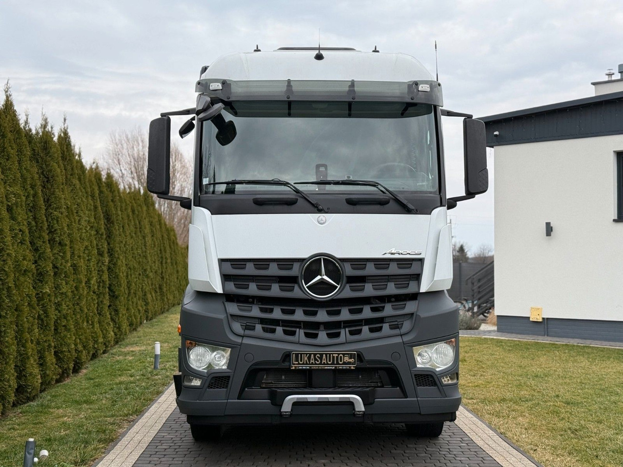 Mercedes-Benz AROCS 1843 HYDRAULIC - Sadulveok: pilt 2 Mercedes-Benz AROCS 1843 HYDRAULIC - Sadulveok: pilt 2