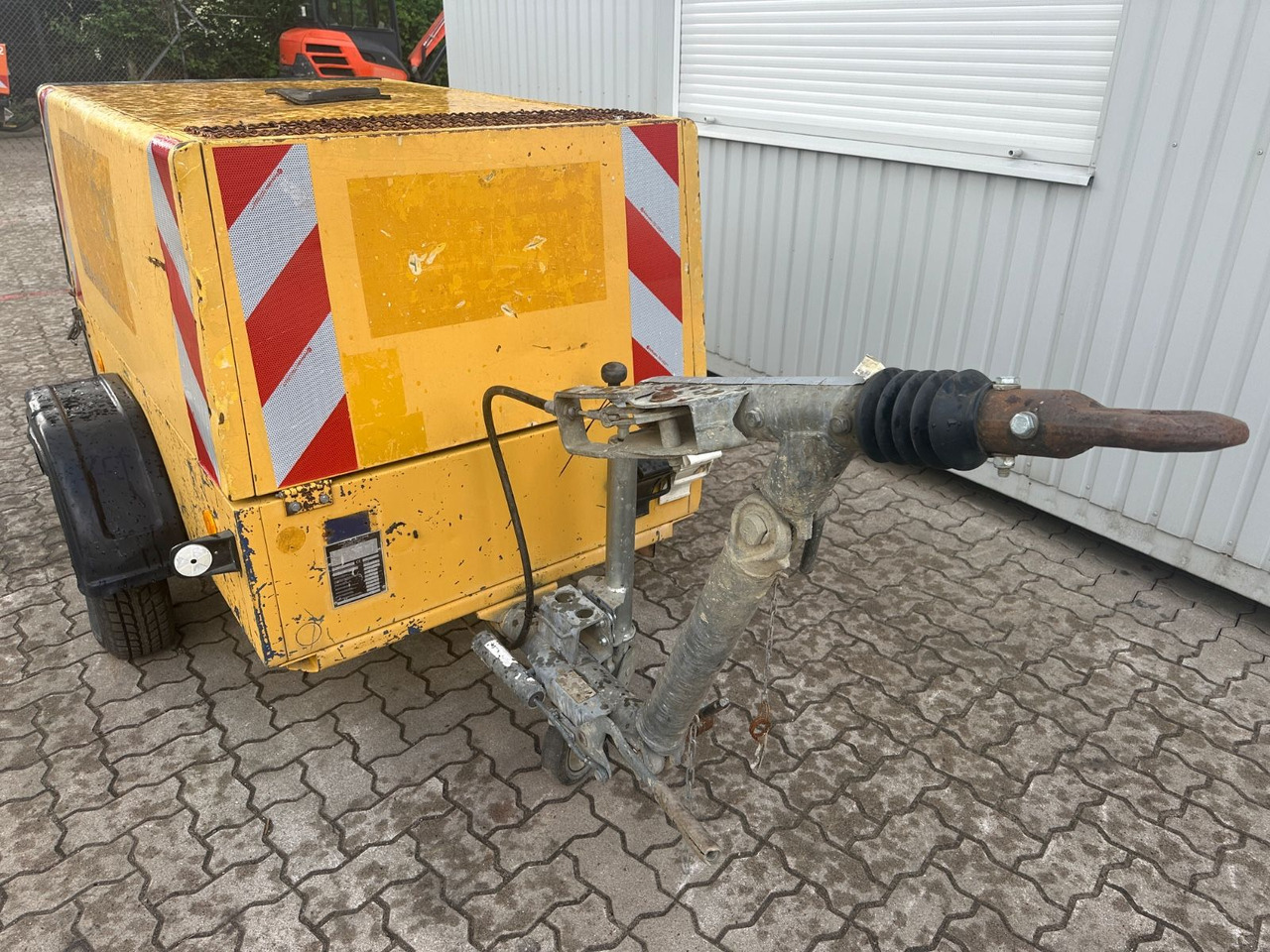 Compair C38 / DLT0406 Kompressor /1.978 H/ 7 Bar - Õhukompressor: pilt 4 Compair C38 / DLT0406 Kompressor /1.978 H/ 7 Bar - Õhukompressor: pilt 4