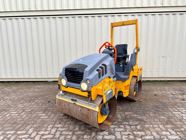 Hamm HD12VV / 2012 BJ / 1.369 H / 2.695 KG - Teerull: pilt 1 Hamm HD12VV / 2012 BJ / 1.369 H / 2.695 KG - Teerull: pilt 1