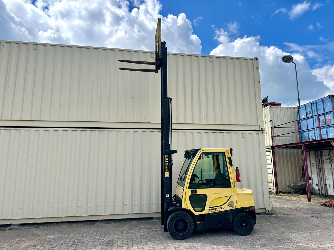 Hyster H3.0FT / Diesel / Triplex / Ex Armee - Diiseltõstuk: pilt 4 Hyster H3.0FT / Diesel / Triplex / Ex Armee - Diiseltõstuk: pilt 4
