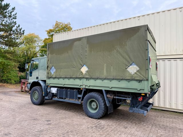 Iveco 140E24 4x4 / Armee / / Camper - Tent veoauto: pilt 4 Iveco 140E24 4x4 / Armee / / Camper - Tent veoauto: pilt 4