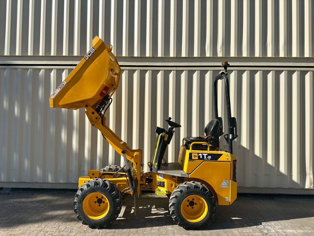 JCB 1T-2 High Tip Dumper, 676 Bh, 1.000 KG - Mini kallur: pilt 2 JCB 1T-2 High Tip Dumper, 676 Bh, 1.000 KG - Mini kallur: pilt 2