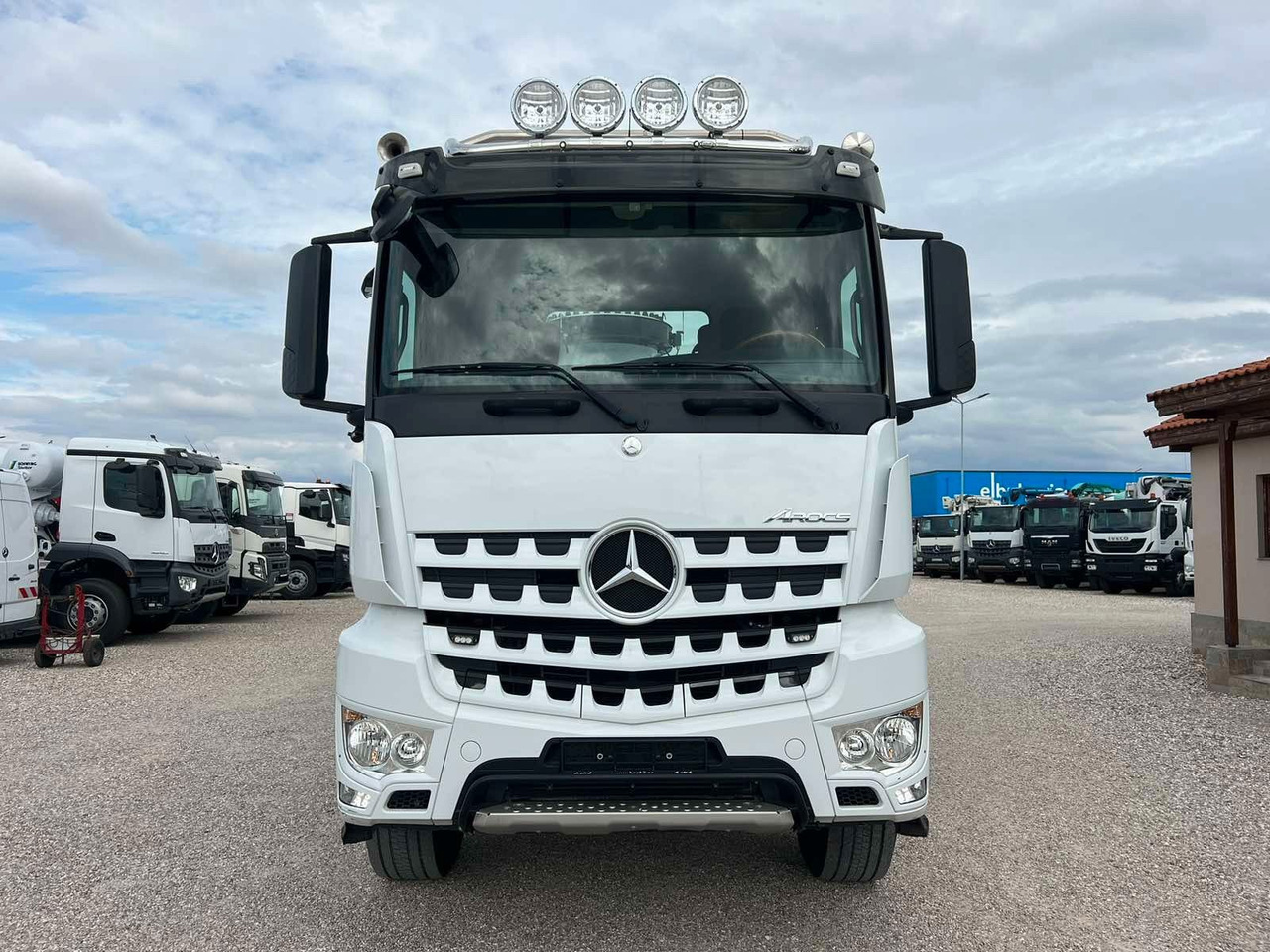 Mercedes-Benz AROCS 3251 CIFA MAGNUM MK28.4L - Pumi: pilt 2 Mercedes-Benz AROCS 3251 CIFA MAGNUM MK28.4L - Pumi: pilt 2