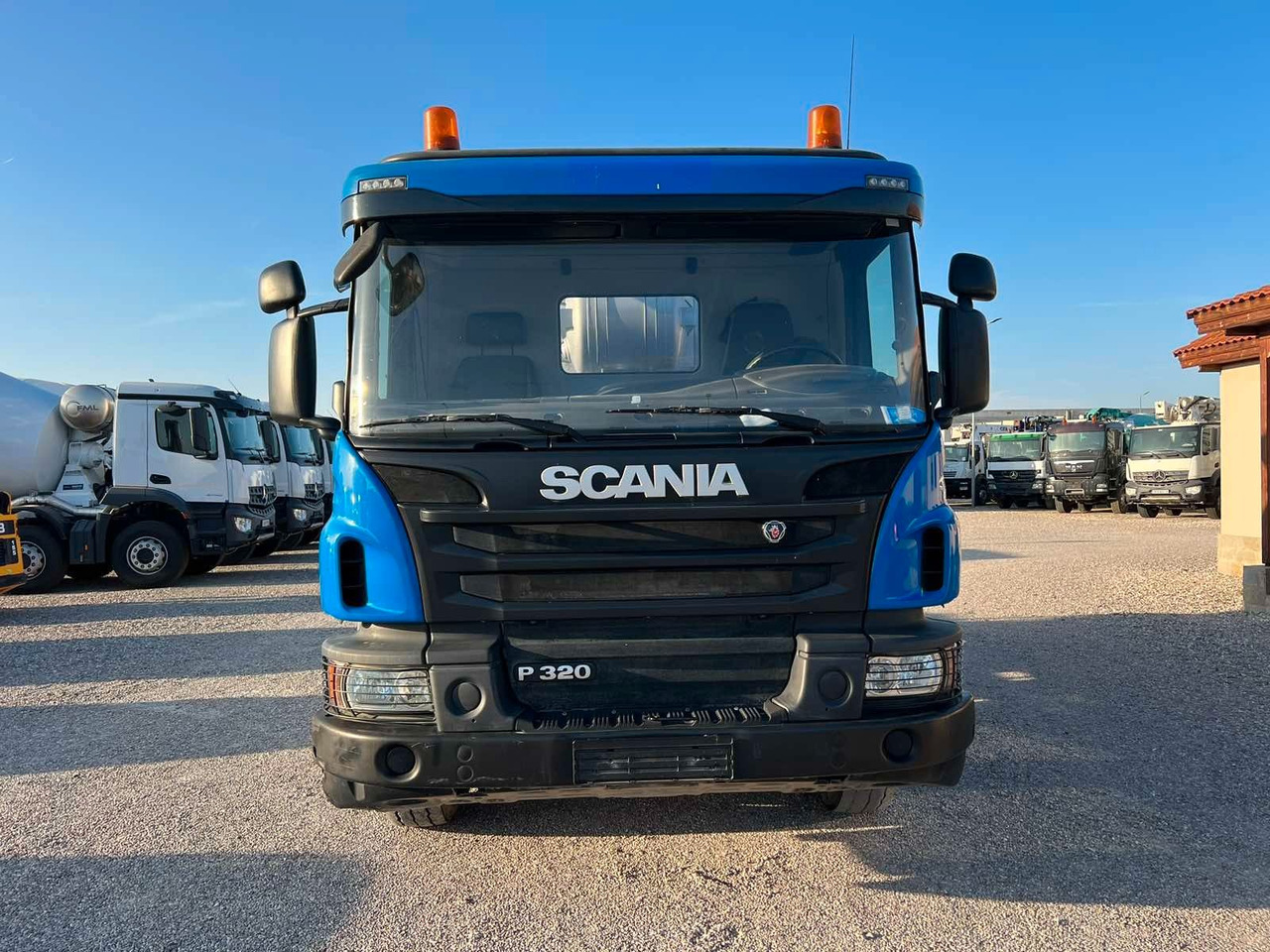 Scania P320 LIEBHERR 4M3 - Autobetoonisegisti: pilt 2 Scania P320 LIEBHERR 4M3 - Autobetoonisegisti: pilt 2