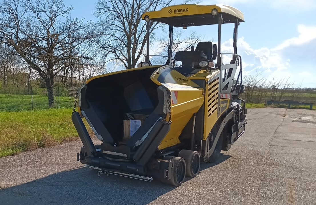 BOMAG IT BF 300 P-2 S340-2 TV Stage V/Tier 4f - Asfaldilaotur: pilt 1 BOMAG IT BF 300 P-2 S340-2 TV Stage V/Tier 4f - Asfaldilaotur: pilt 1