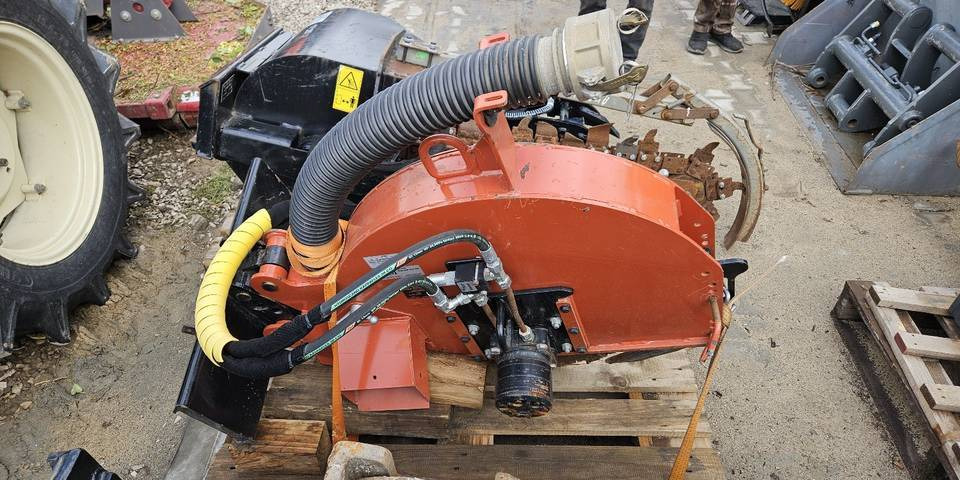Ditch Witch MT9 MicroTrench piła pod światłowód do cięcia asfaltu/betonu - Betooniseadmed: pilt 3 Ditch Witch MT9 MicroTrench piła pod światłowód do cięcia asfaltu/betonu - Betooniseadmed: pilt 3