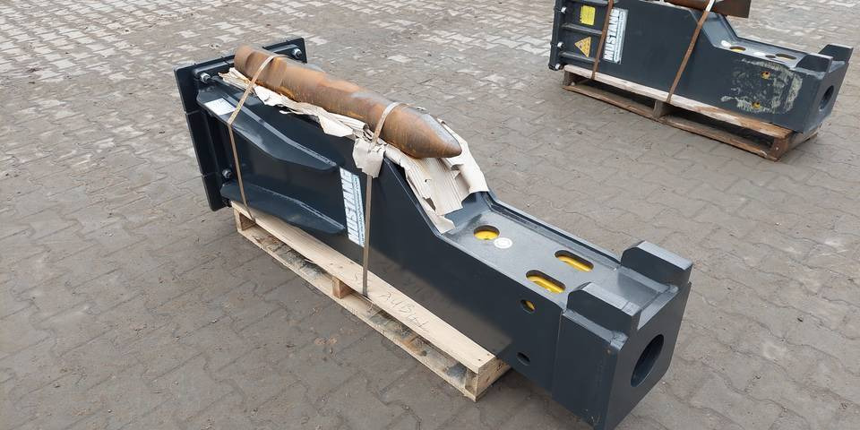 Nowy młot wyburzeniowy Mustang HM1500 do koparki 16-23 ton - Hüdrauliline haamer - Ehitusmasinad: pilt 5 Nowy młot wyburzeniowy Mustang HM1500 do koparki 16-23 ton - Hüdrauliline haamer - Ehitusmasinad: pilt 5
