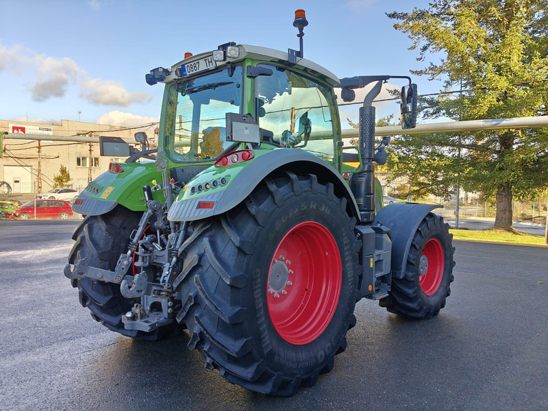 Fendt 724 Vario Profi plus - Traktor: pilt 3 Fendt 724 Vario Profi plus - Traktor: pilt 3