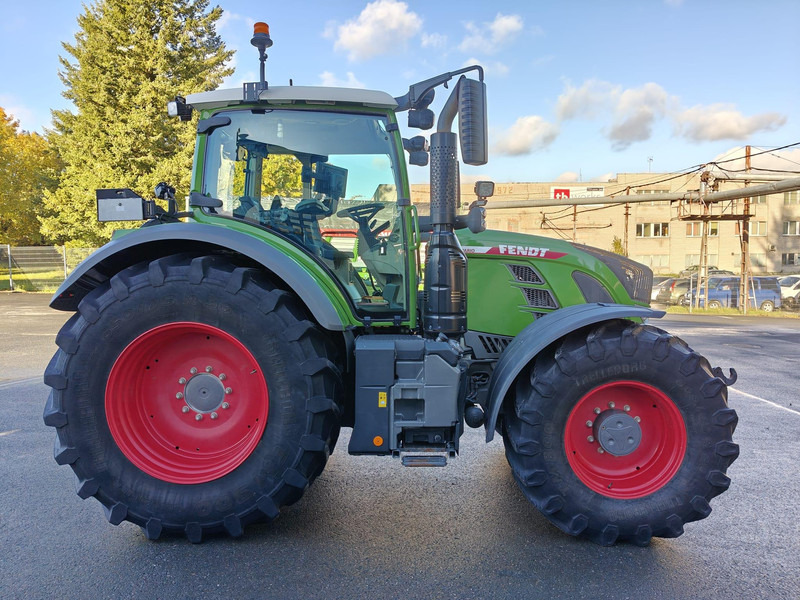 Fendt 724 Vario Profi plus - Traktor: pilt 2 Fendt 724 Vario Profi plus - Traktor: pilt 2