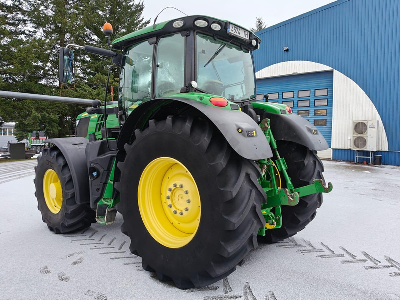 John Deere 6215R - Traktor: pilt 5 John Deere 6215R - Traktor: pilt 5
