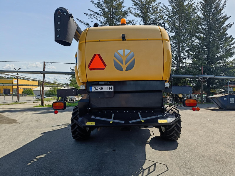 New Holland CX6090 - Kombain: pilt 4 New Holland CX6090 - Kombain: pilt 4