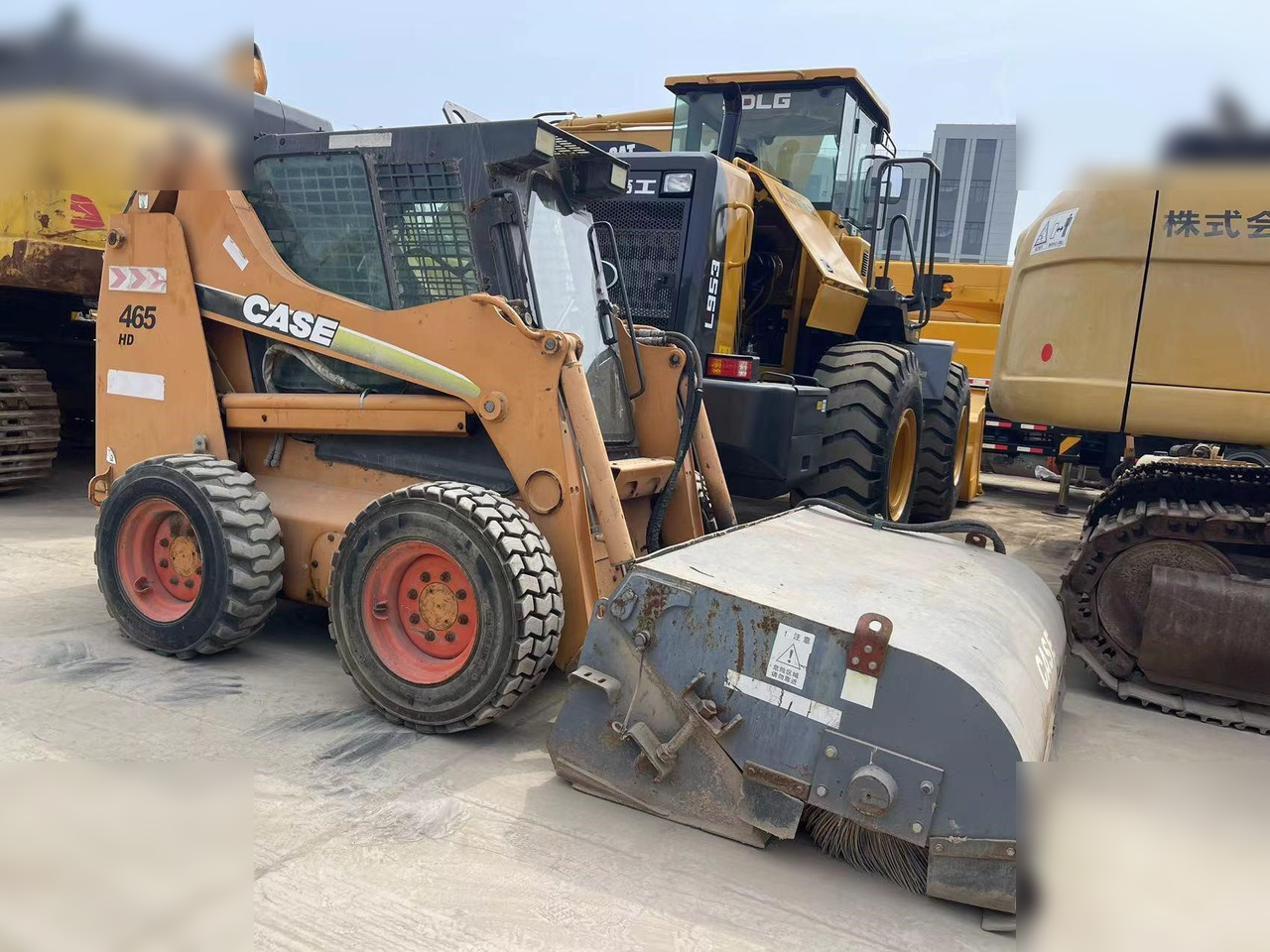 CASE 85XT - Kompaktlaadur: pilt 2 CASE 85XT - Kompaktlaadur: pilt 2