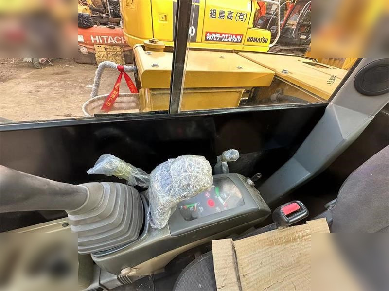 CATERPILLAR 305.5E - Miniekskavaator: pilt 5 CATERPILLAR 305.5E - Miniekskavaator: pilt 5