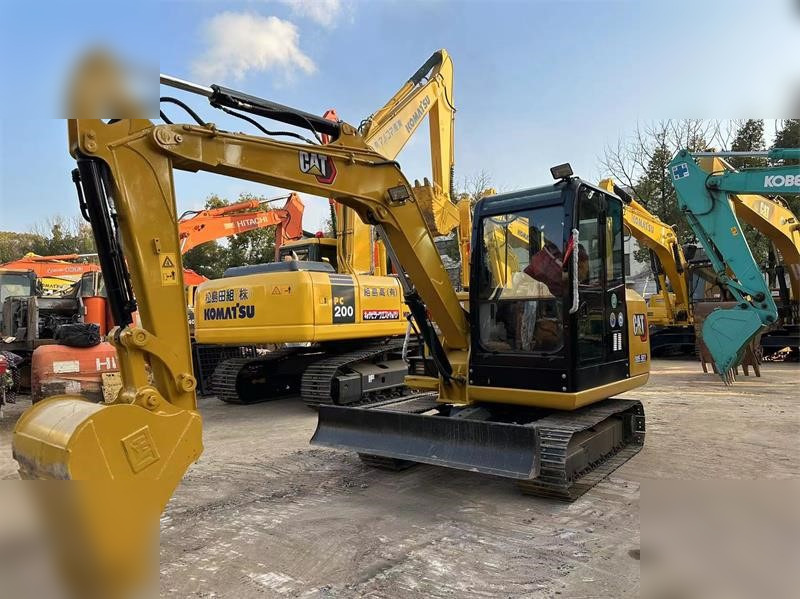 CATERPILLAR 305.5E - Miniekskavaator: pilt 3 CATERPILLAR 305.5E - Miniekskavaator: pilt 3