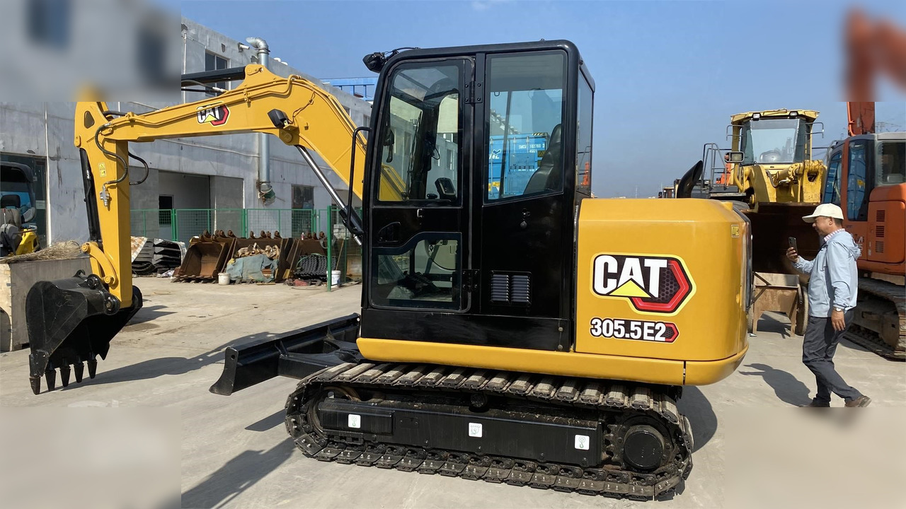 CATERPILLAR 305.5E - Miniekskavaator: pilt 1 CATERPILLAR 305.5E - Miniekskavaator: pilt 1