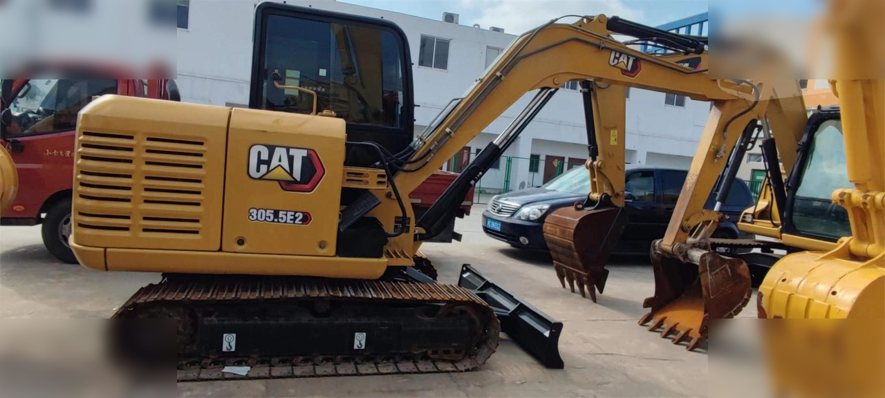 CATERPILLAR 305.5E2 - Miniekskavaator: pilt 1 CATERPILLAR 305.5E2 - Miniekskavaator: pilt 1