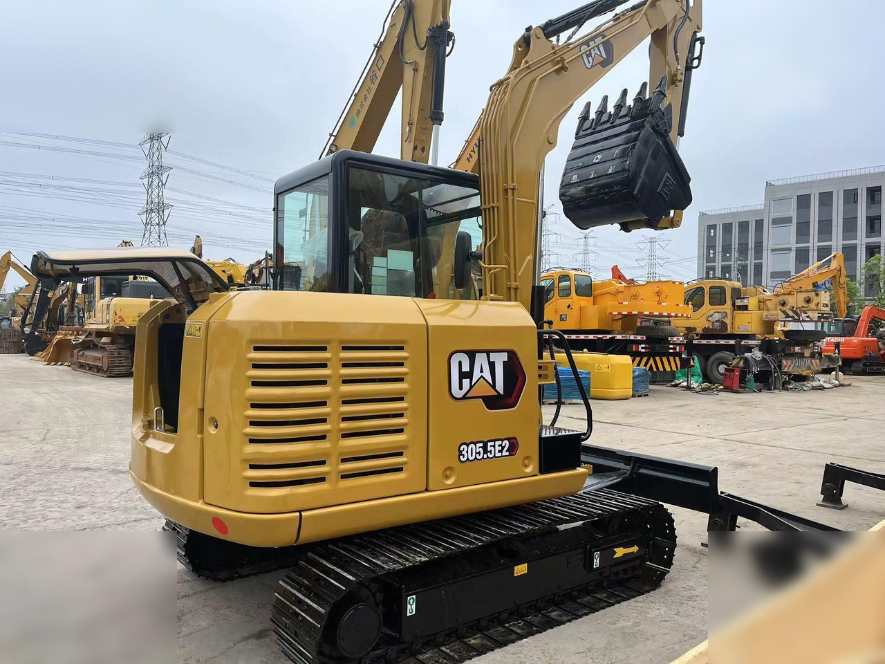 CATERPILLAR 305.5E2 - Miniekskavaator: pilt 2 CATERPILLAR 305.5E2 - Miniekskavaator: pilt 2