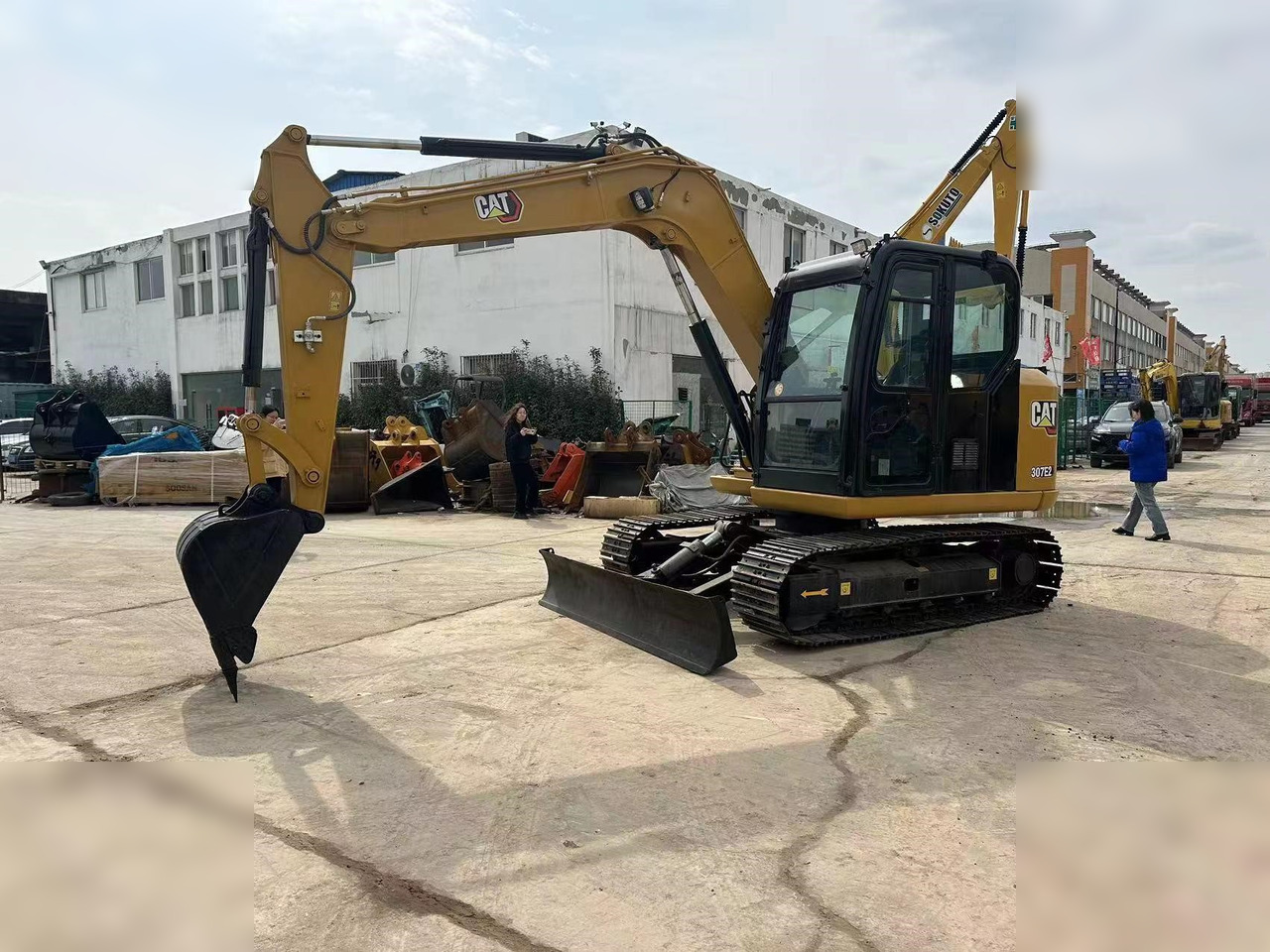 Lintekskavaator CATERPILLAR 307E2: pilt 1