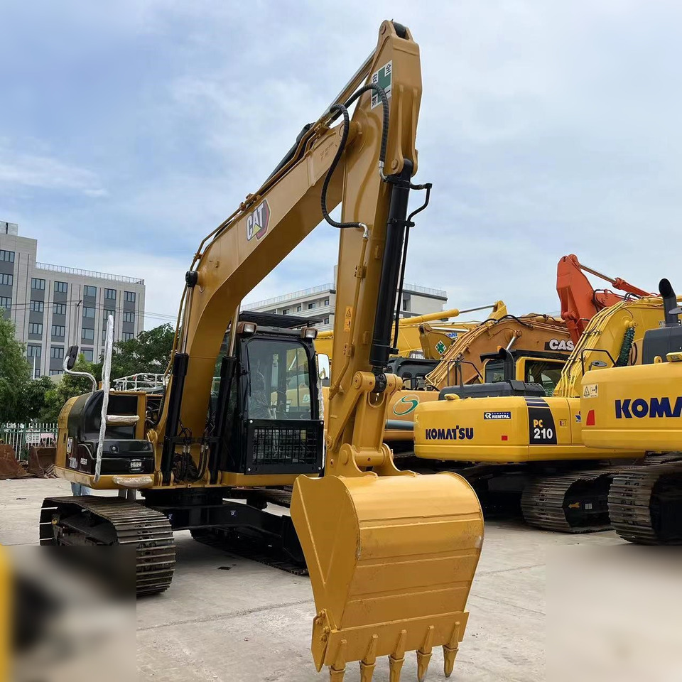 CATERPILLAR 313D2 GC - Lintekskavaator: pilt 3 CATERPILLAR 313D2 GC - Lintekskavaator: pilt 3