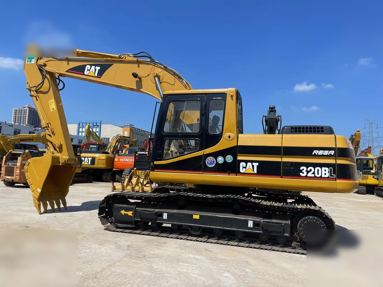 CATERPILLAR 320BL - Lintekskavaator: pilt 1 CATERPILLAR 320BL - Lintekskavaator: pilt 1