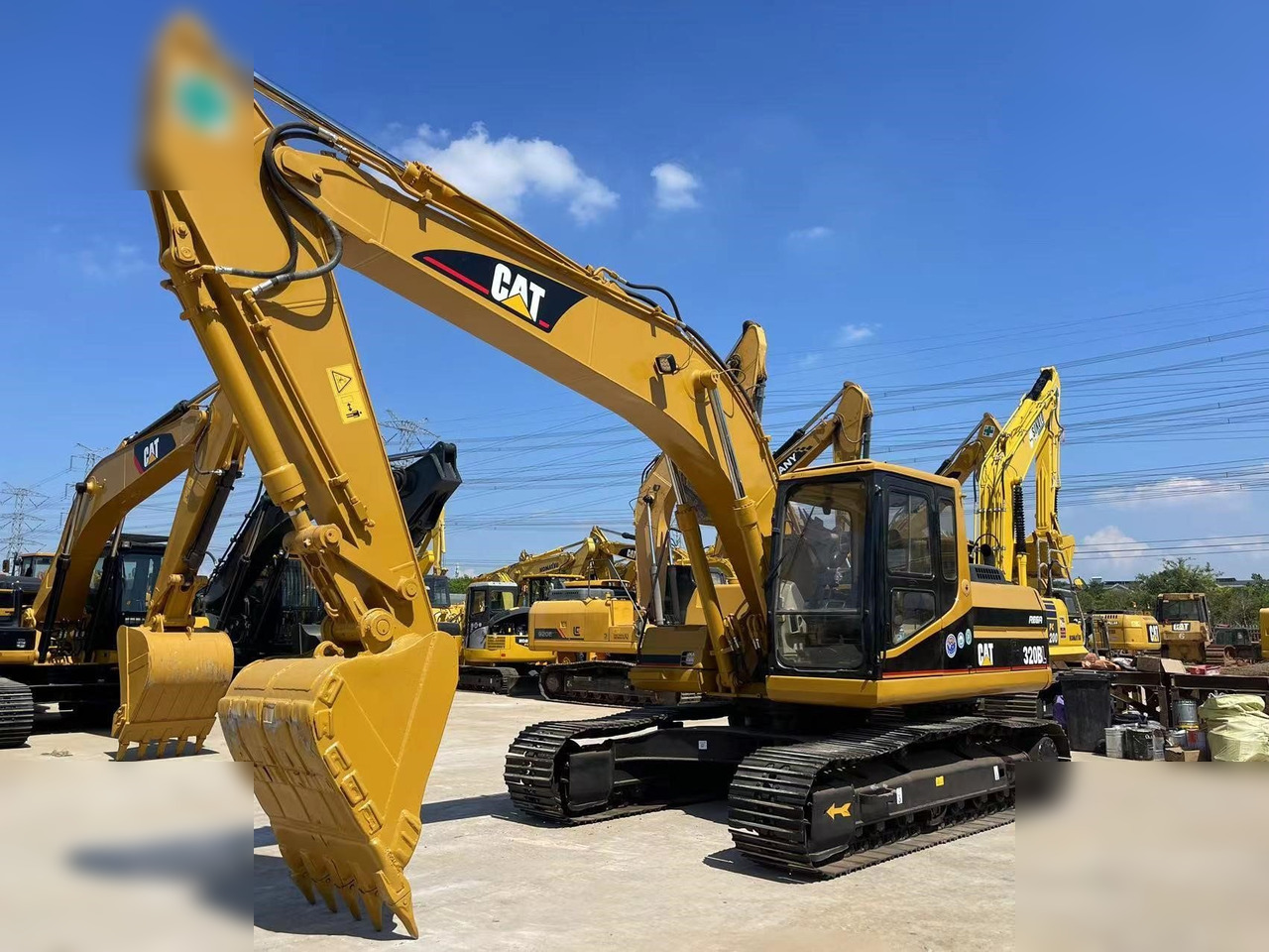 CATERPILLAR 320BL - Lintekskavaator: pilt 2 CATERPILLAR 320BL - Lintekskavaator: pilt 2