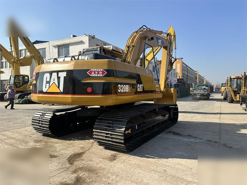 CATERPILLAR 320BL - Lintekskavaator: pilt 4 CATERPILLAR 320BL - Lintekskavaator: pilt 4