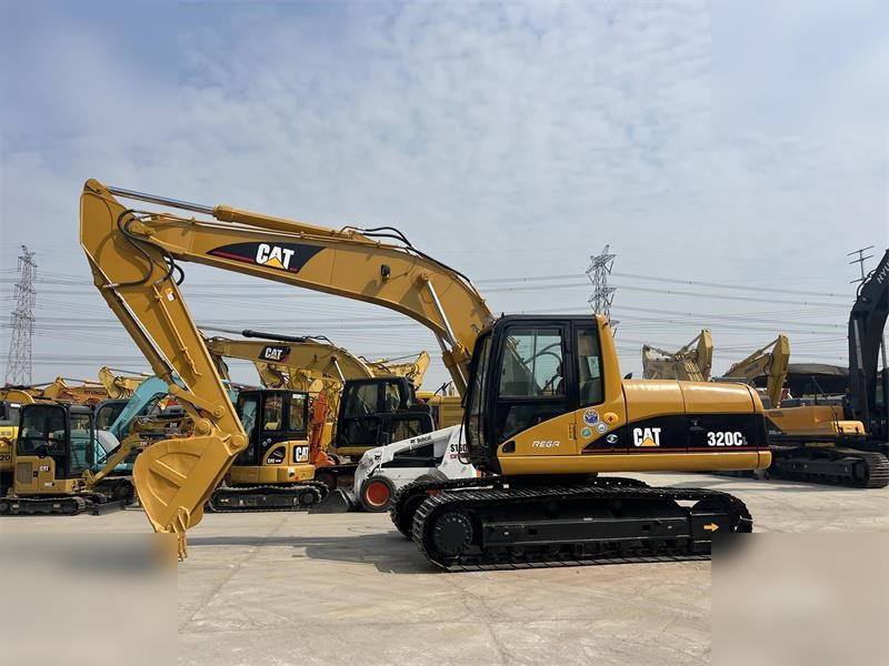 CATERPILLAR 320C - Lintekskavaator: pilt 2 CATERPILLAR 320C - Lintekskavaator: pilt 2