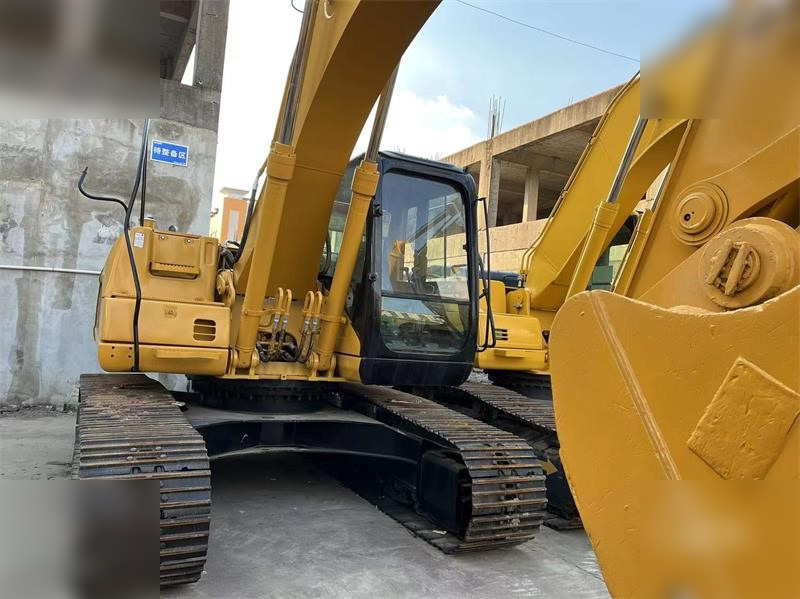 CATERPILLAR 320CL - Lintekskavaator: pilt 4 CATERPILLAR 320CL - Lintekskavaator: pilt 4
